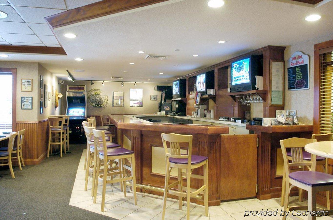 Holiday Inn Milwaukee Airport By Ihg Экстерьер фото