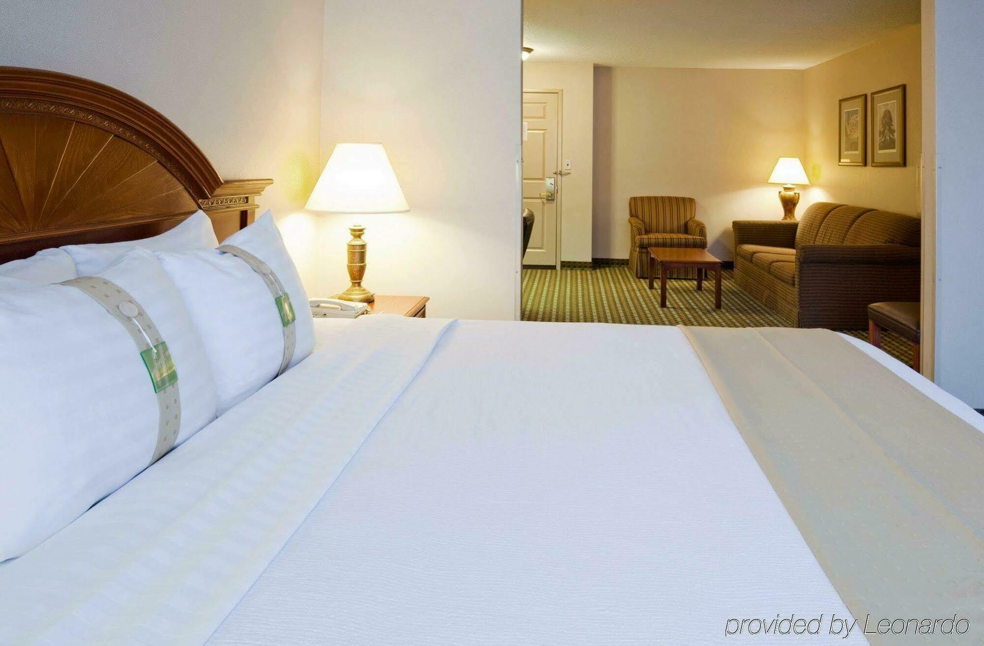 Holiday Inn Milwaukee Airport By Ihg Экстерьер фото